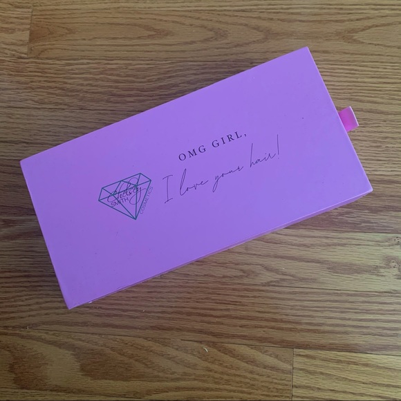 Chelsey Smith Cosmetics “Marie” wig - Picture 5 of 5